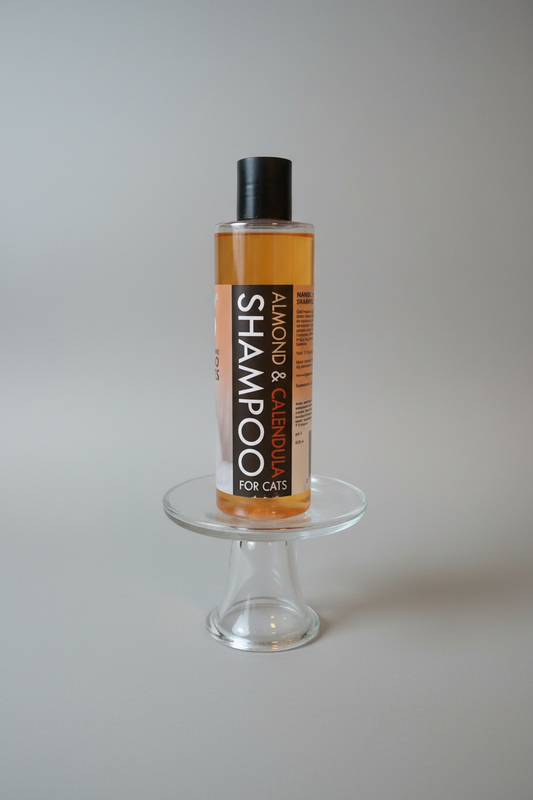 B&B Organic Cat Shampoo | Almond & Marigold | 250 mL