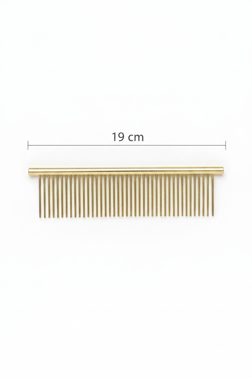 B&B Gold Comb showing 19 cm length